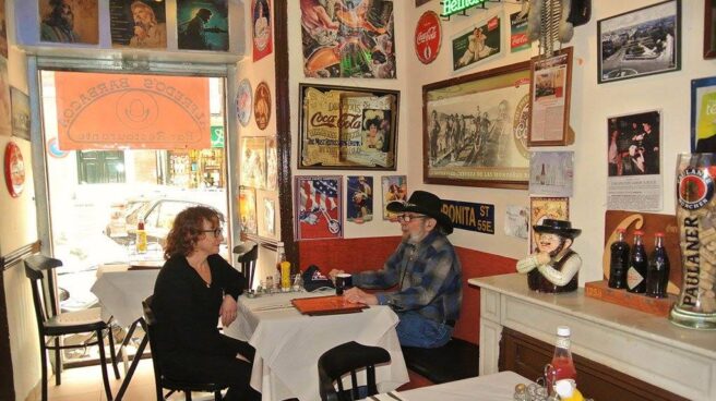 El dueño de Alfredo's Barbacoa, en su local de la calle Lagasca