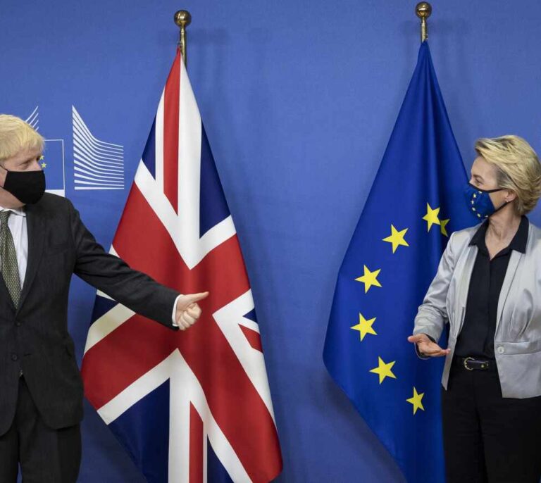 Reino Unido y la Unión Europea llegan a un acuerdo para culminar el Brexit