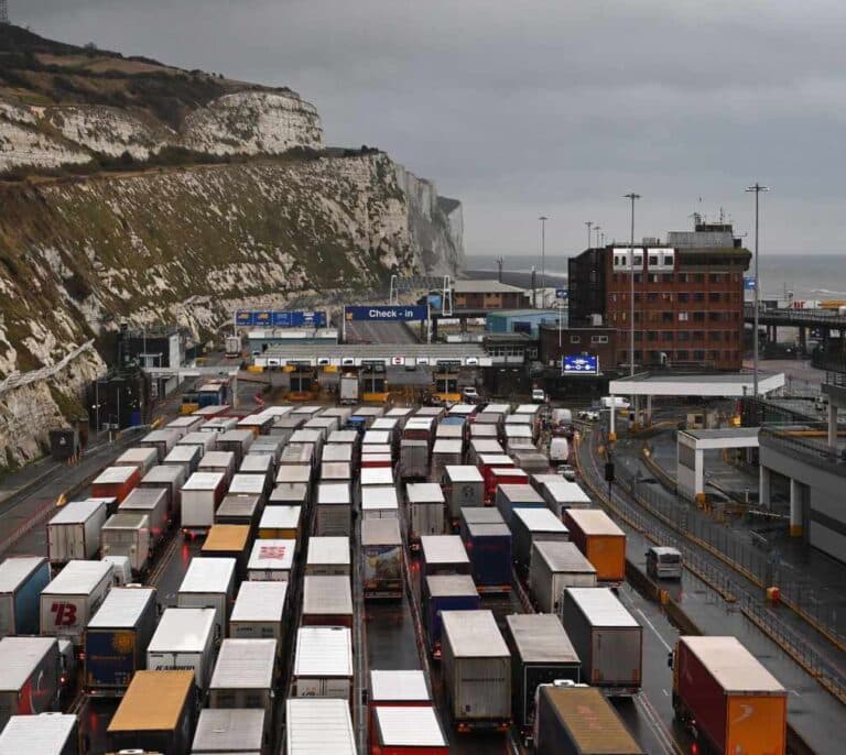 El cierre del Eurotúnel afectará a las cenas navideñas: nada de marisco británico