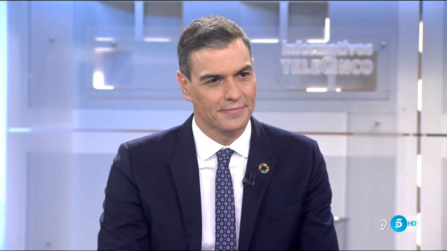 El presidente del Gobierno, Pedro Sánchez, entrevistado en Informativos Telecinco.