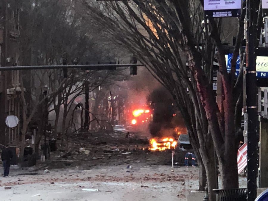 Una fuerte explosión sacude el centro de Nashville (EEUU)