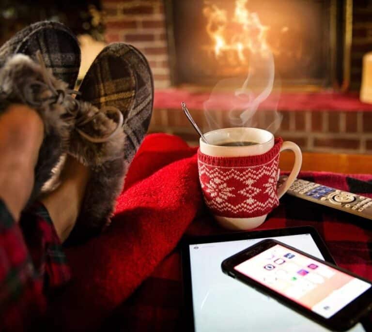 Estos 12 trucos te ayudarán a sobrellevar estas "felices" fiestas de Navidad