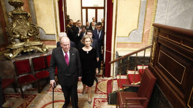 Don Juan Carlos y Doña Sofía, en el Congreso.