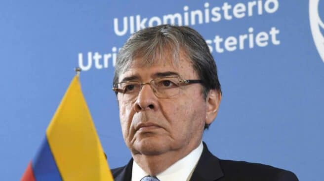 ministro de Defensa, Carlos Holmes Trujillo.