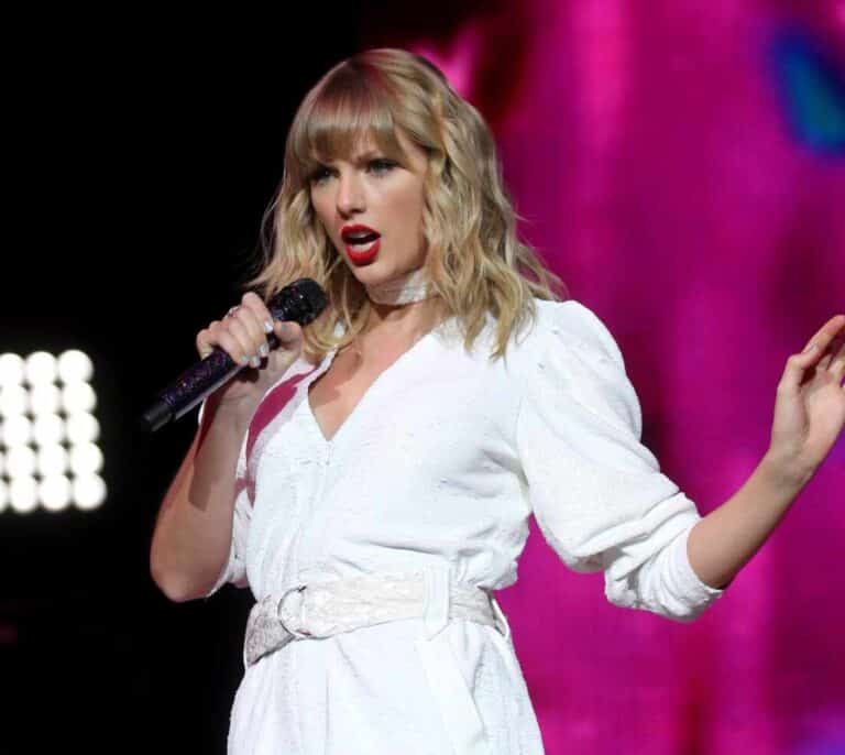 La Taylor Swift más country presenta 'Evermore', su segundo álbum del año