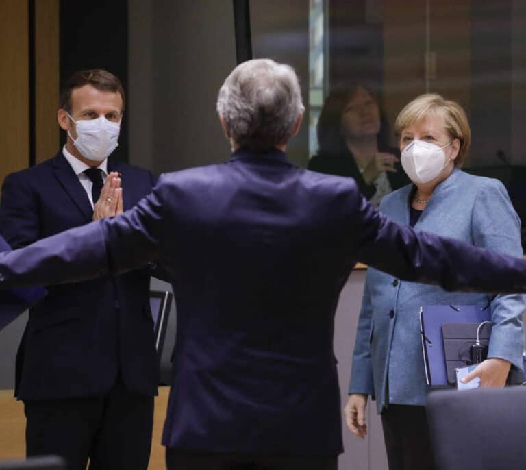 El positivo por coronavirus de Macron obliga a varios líderes internacionales a confinarse