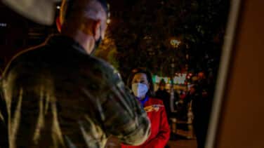 Robles afirma que los  exmilitares del chat "no merecen haber llevado el uniforme"