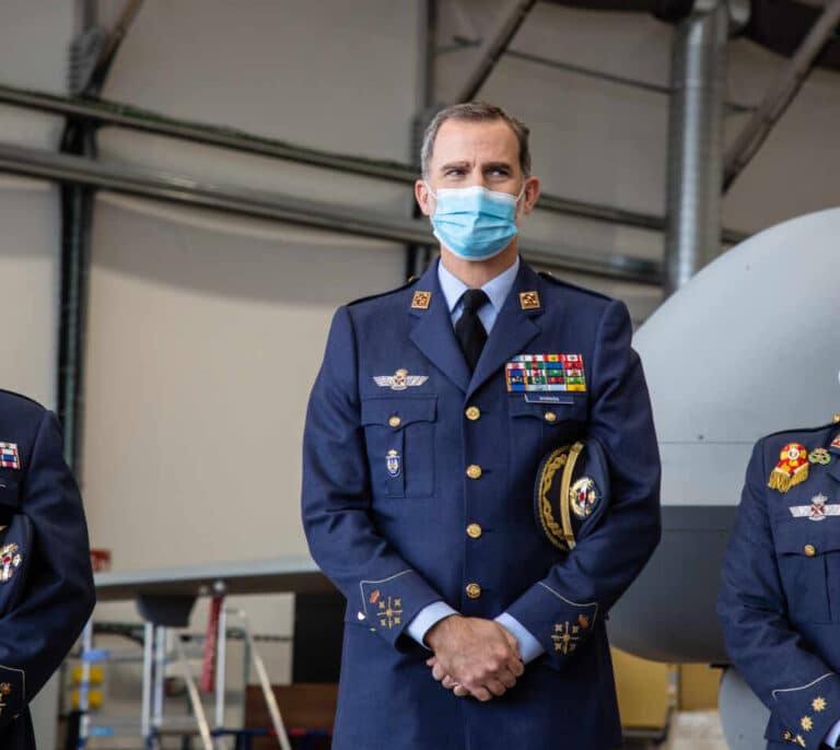 Moncloa quiere que Felipe VI use Nochebuena y la Pascua Militar para desmarcarse de su padre y los ex militares