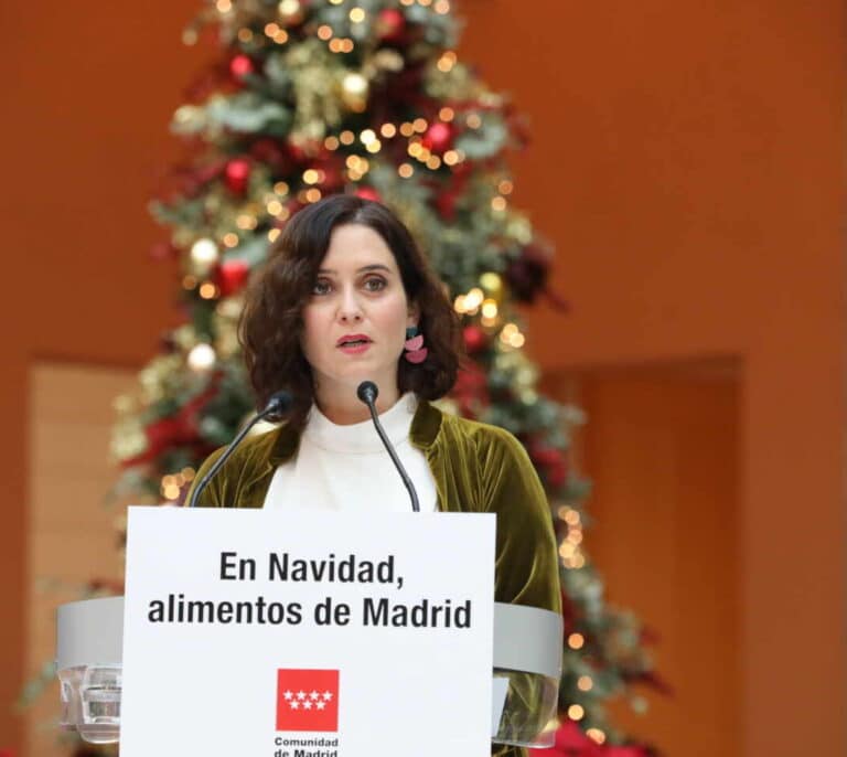 Ayuso no confinará Madrid ni cerrará los comercios ni la hostelería en Navidad