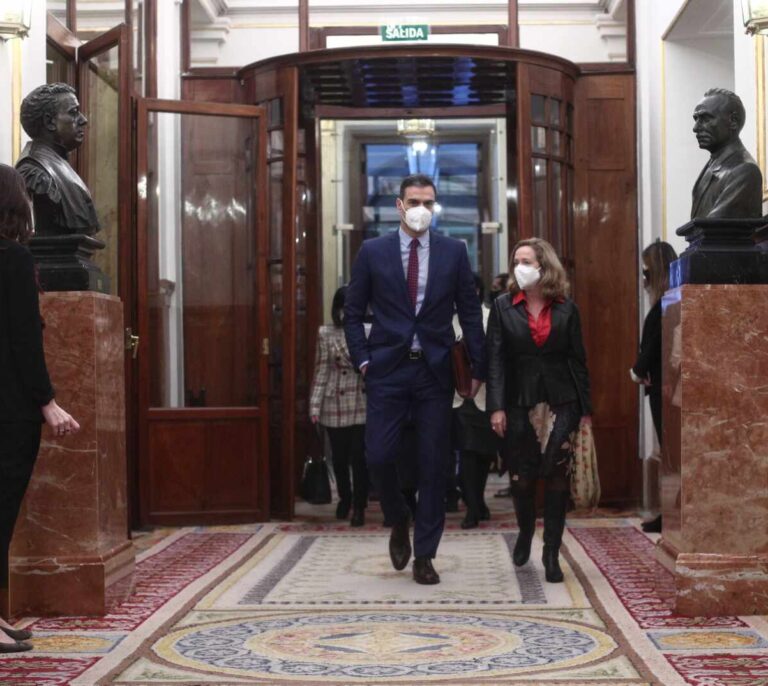 El crecimiento del PIB en 2021 no mejorará los datos de paro ni rebajará la deuda