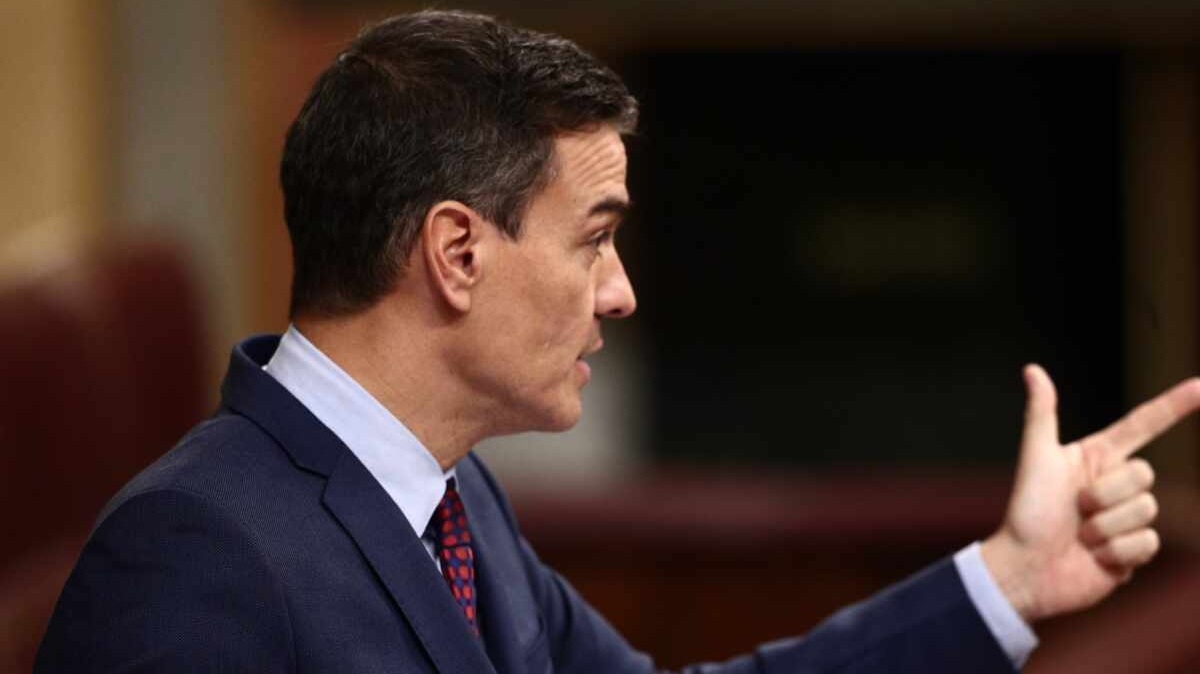 Pedro Sánchez interviniendo durante una sesión de control al Gobierno en el Congreso.
