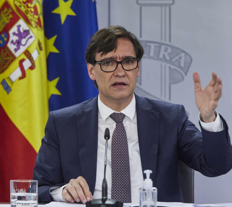 Illa anuncia que en las próximas 12 semanas se vacunarán 2,3 millones de personas