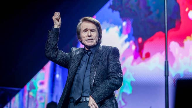 Raphael ofrece un concierto en el Wizink Center de Madrid.