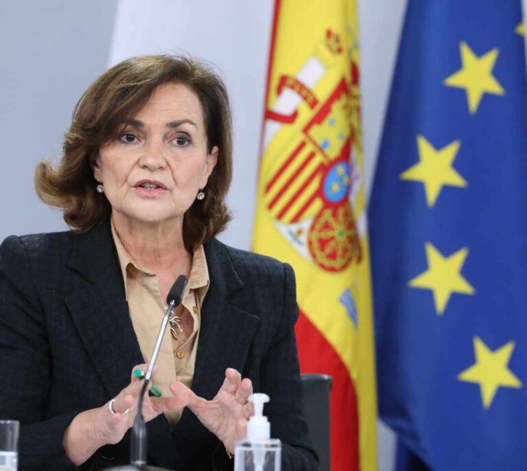 Calvo pide apoyo a los partidos para aprobar una ley contra la prostitución y la trata