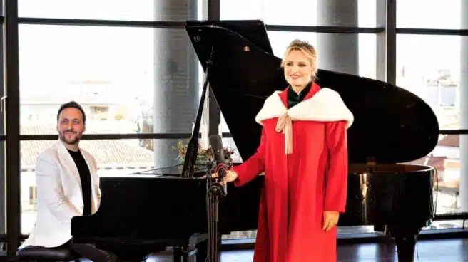La soprano Ainhoa Arteta apoya con su voz la Campaña de Navidad de Cáritas "Más cerca que nunca"