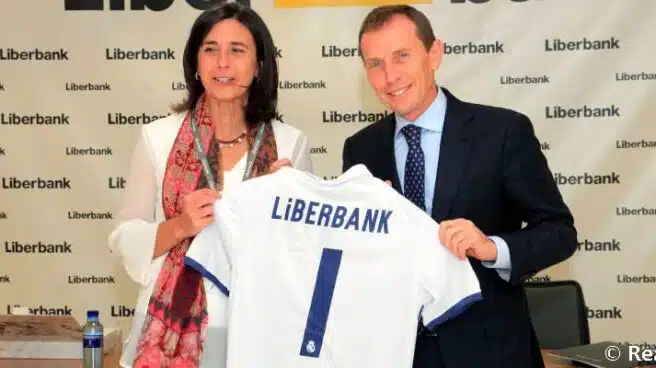 Liberbank seguirá siendo el banco del Real Madrid aunque cambie de nombre tras la fusión con Unicaja