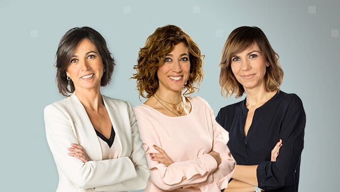 Lídia Heredia, Helena Garcia Melero i Cristina campanadas 2020 2021 tv3 catalunya cataluñaPuig