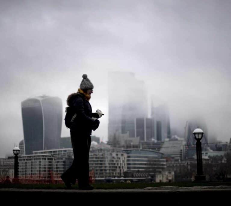 Máximo histórico de contagios por coronavirus en Reino Unido con un total de 41.385 casos