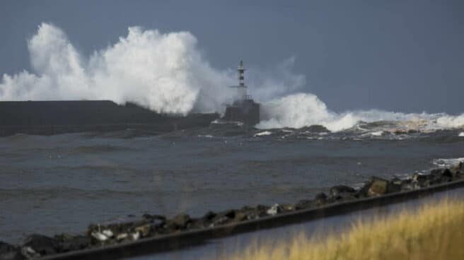 Nieve, olas de 7 metros, viento de 80 kmh y mínimas de -6ºC afectarán a veinte provincias el tiempo en españa