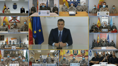 Sánchez agradece a las Fuerzas Armadas su "labor leal y callada al servicio de la democracia"