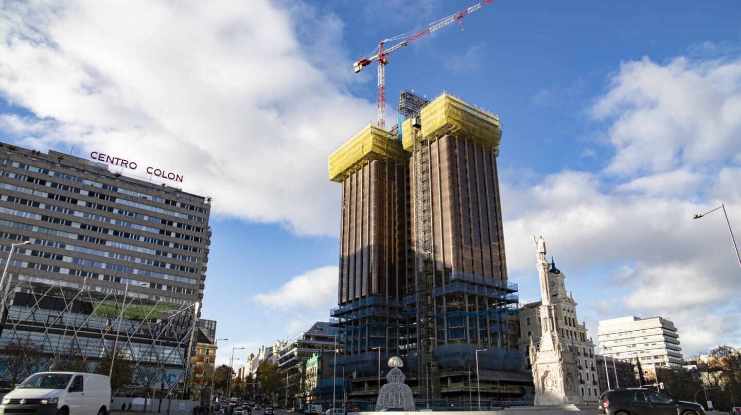 Las emblemáticas Torres Colón se  "desenchufan"