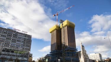 Las emblemáticas Torres Colón se  "desenchufan"