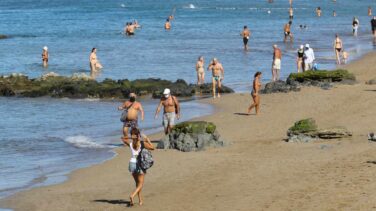 El bloqueo a Reino Unido, el enésimo golpe al turismo en Canarias: "Llueve sobre mojado"