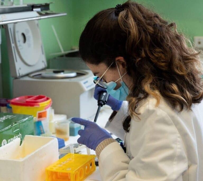 El test de anticuerpos del CSIC, con una fiabilidad de casi el 100%, llega al mercado