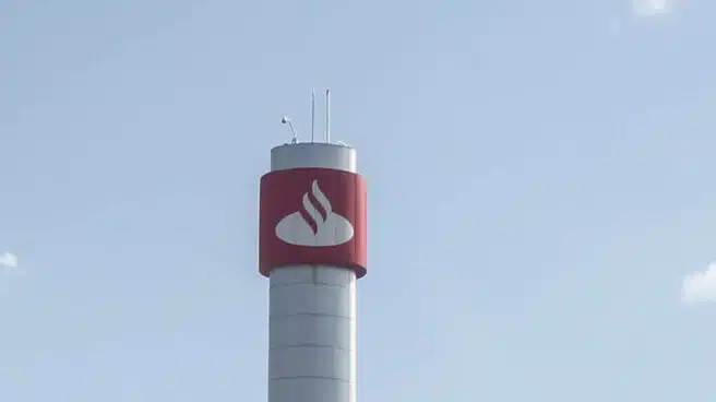 Banco Santander aflora una participación del 3,5% en Repsol a través de derivados financieros