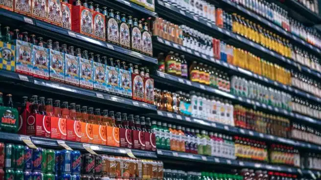 Retiran varias bebidas en el supermercado por estar contaminadas