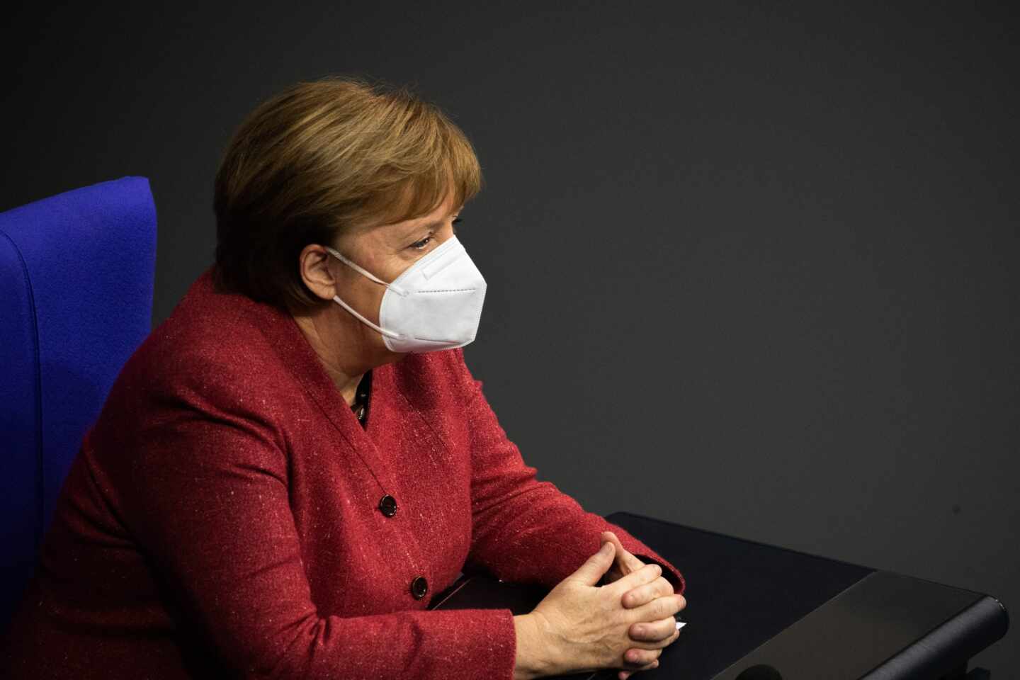 Merkel reconoce que un trimestre de vacunación no supondrá un "cambio significativo"