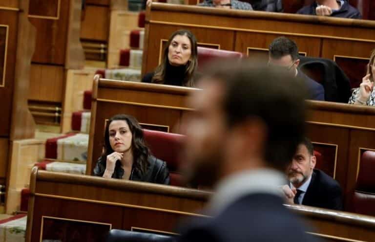 Ciudadanos maniobra para evitar que la crisis de Granada abra otra guerra entre Arrimadas y Casado