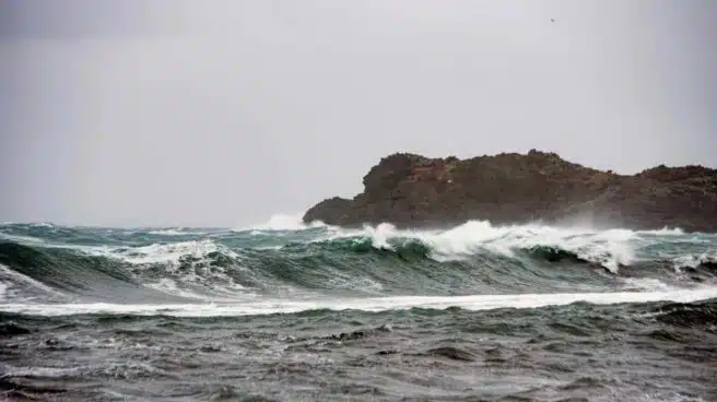 La borrasca 'Bella' llega este domingo: alerta por frío, viento, nevadas y mal estado del mar