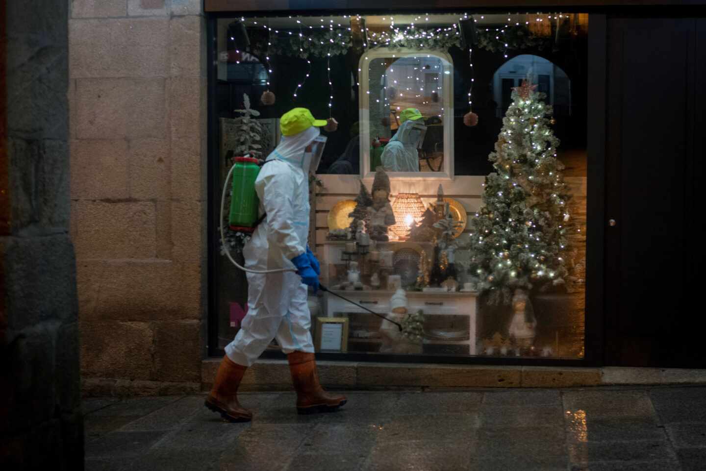 Sanidad registra 22.013 casos y 334 muertes desde el viernes