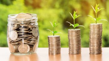 Los españoles disparan el ahorro invertido en bolsa y superan la media europea