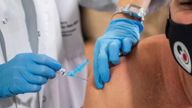 Un estudio muestra que la vacuna de la gripe también ayuda a proteger del Covid