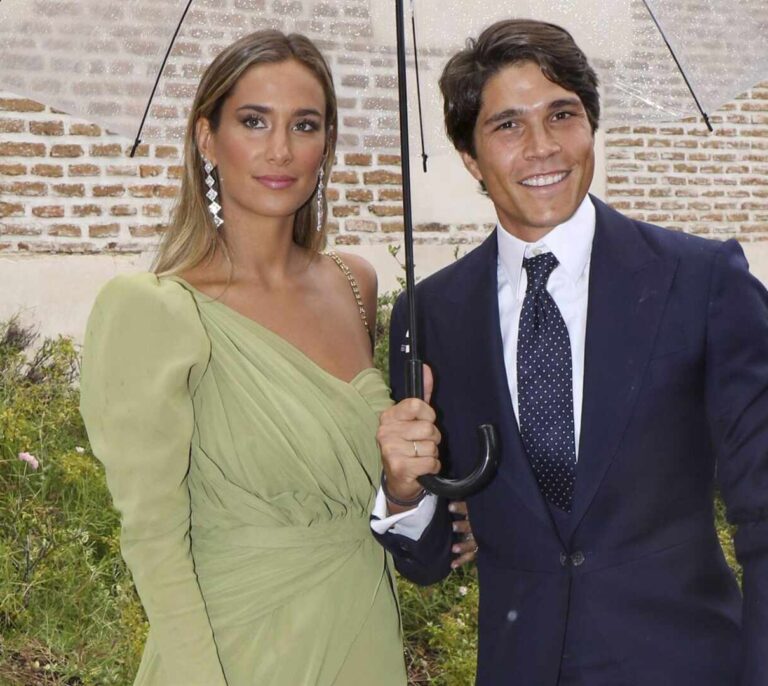 María Pombo da a luz a su primer hijo