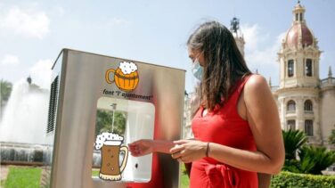 Inocentada del día: Inauguran la primera fuente pública de cerveza en España