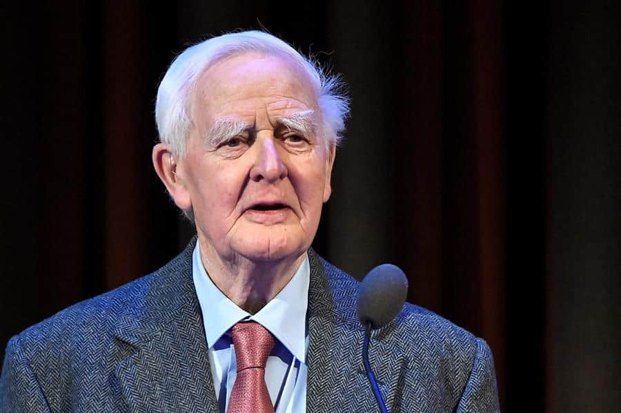 Muere a los 89 años John le Carré, maestro de la novela de espías