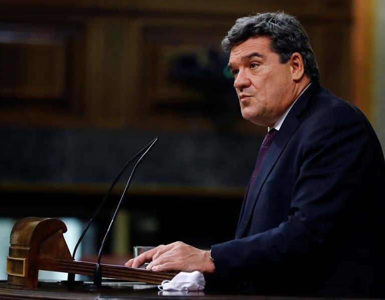 El Gobierno admite que la renta mínima no llegará "ni de lejos" a las 850.000 personas que anunciaron