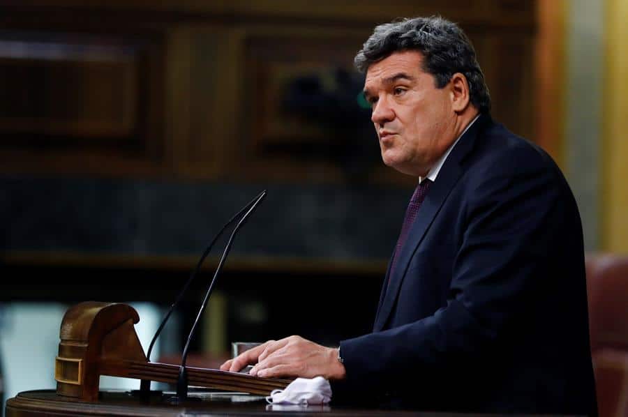 El ministro José Luis Escrivá, en el Congreso de los Diputados.