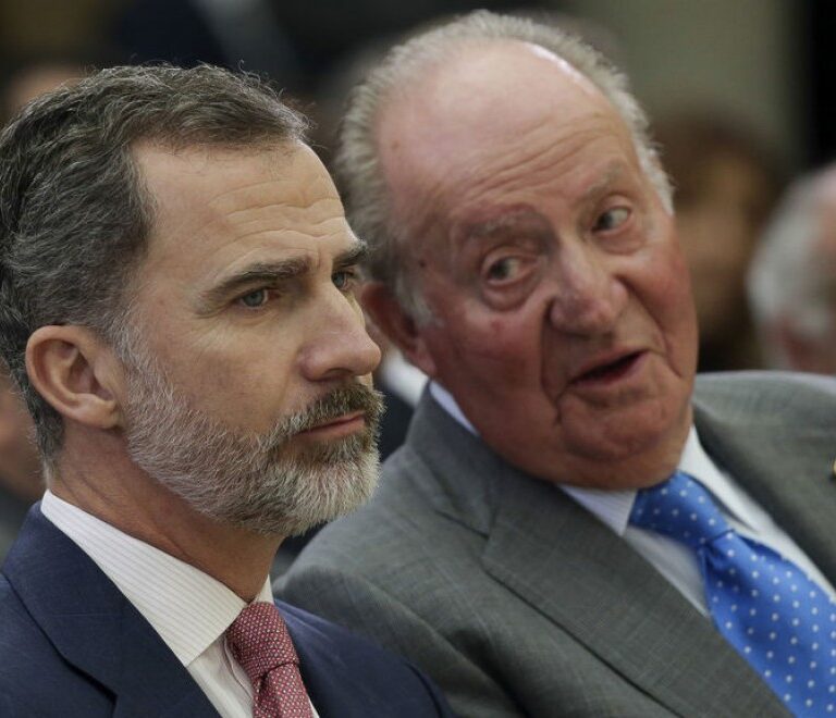 No a retirar a Juan Carlos I el título de Rey como dice Podemos
