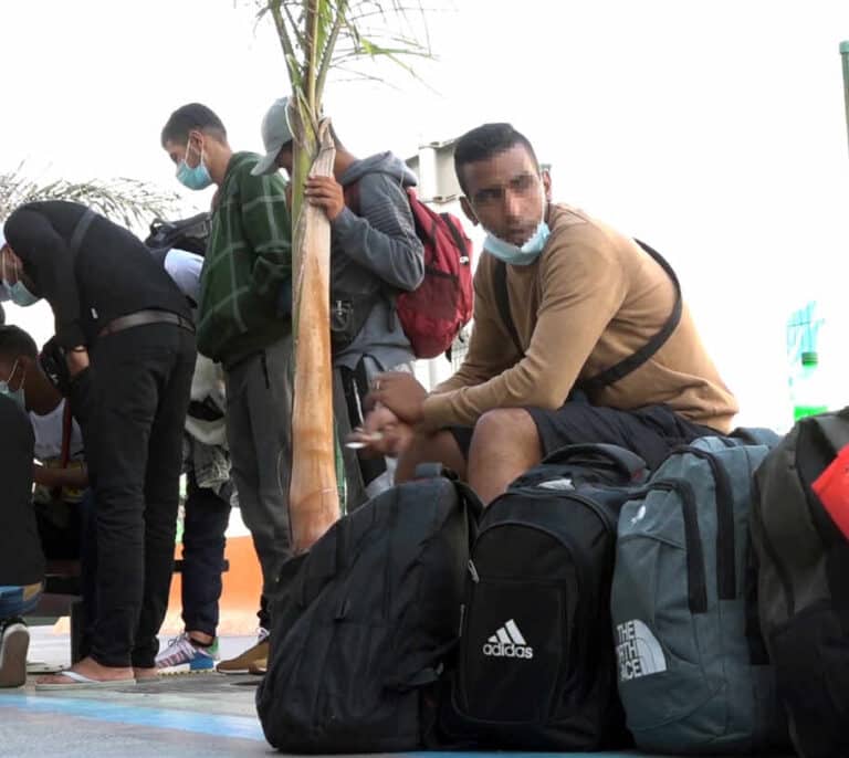 Diez provincias acogen ya a  migrantes que llegaron a Canarias en pateras