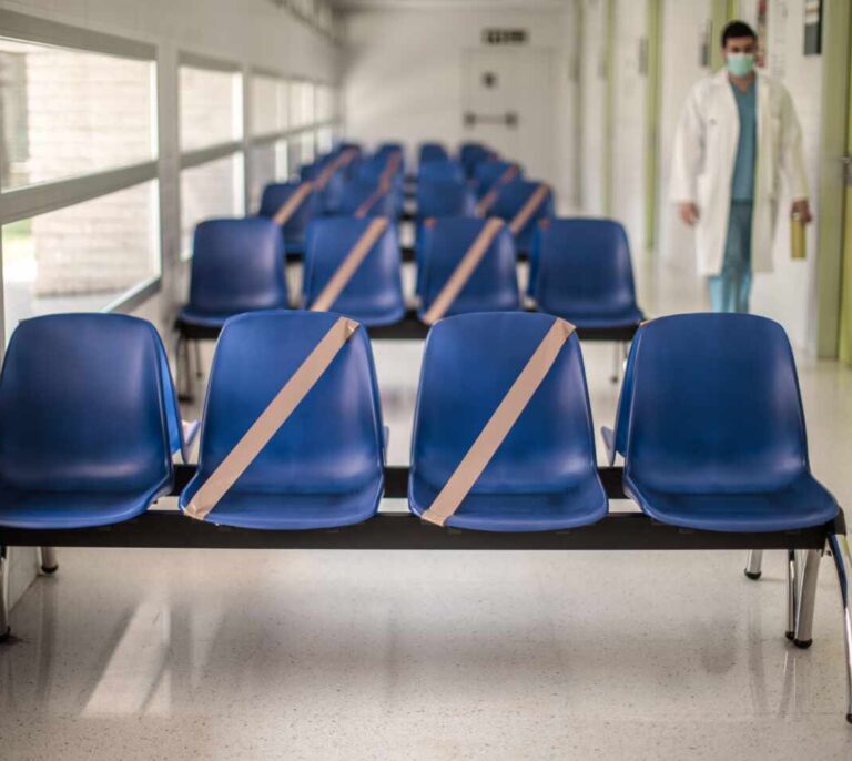 Las bajas por coronavirus han costado casi 1.000 millones a la Seguridad Social