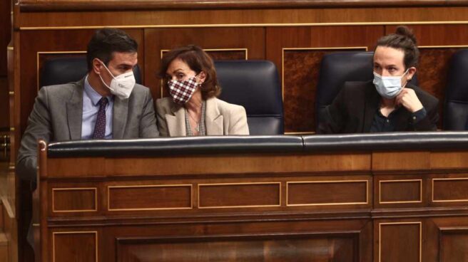 Pedro Sánchez, Carmen Calvo, Pablo Iglesias y Nadia Calviño, en el Congreso de los Diputados.