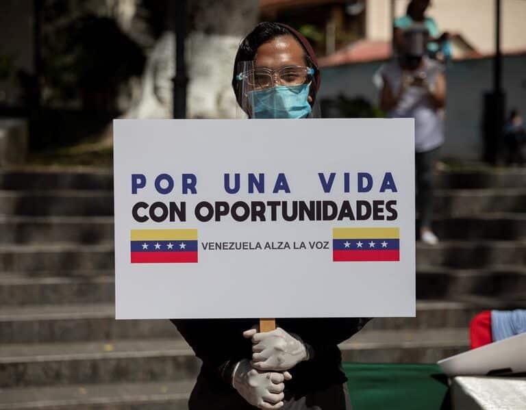 Mueren ahogados 19 venezolanos, incluidos menores, que intentaban salir del país en bote