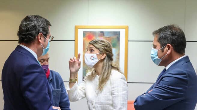 Antonio Garamendi, Pepe Álvarez, Yolanda Díaz y Gerardo Cuevas. Antonio Garamendi, Pepe Álvarez, Yolanda Díaz y Gerardo Cuevas.
