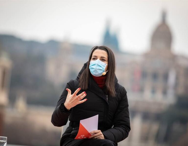 Cs advierte a Casado: una OPA hostil "desestabilizará" sus pactos territoriales