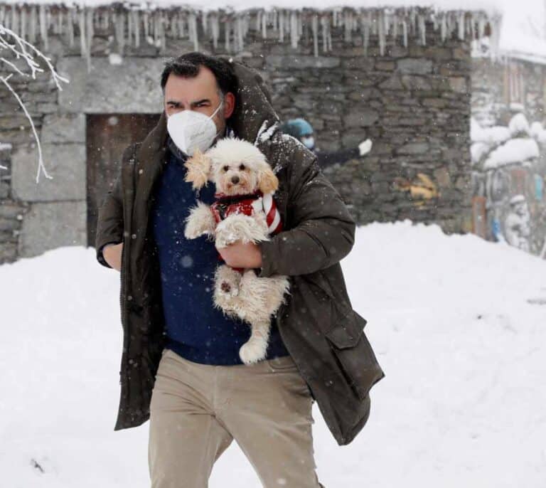 España se tiñe de blanco: nevadas y bajas temperaturas en el primer fin de semana del año