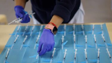 Cataluña se prepara para administrar 500.000 vacunas semanales en espacios como el Camp Nou